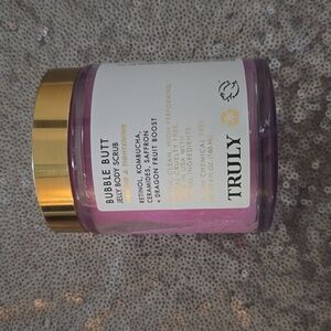 Truly Beauty Bubble Butt Jelly Body Scrub - New FIRM Price 💖